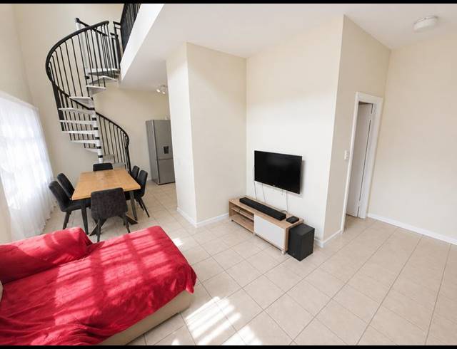 1 BEDROOM APARTMENT FOR SALE IN PINESLOPES